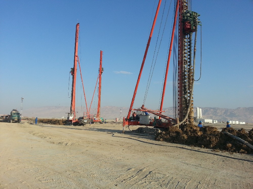 39.伊朗南方鋁業(yè)30萬(wàn)噸年電解鋁廠項(xiàng)目地基處理與樁基工程.jpg